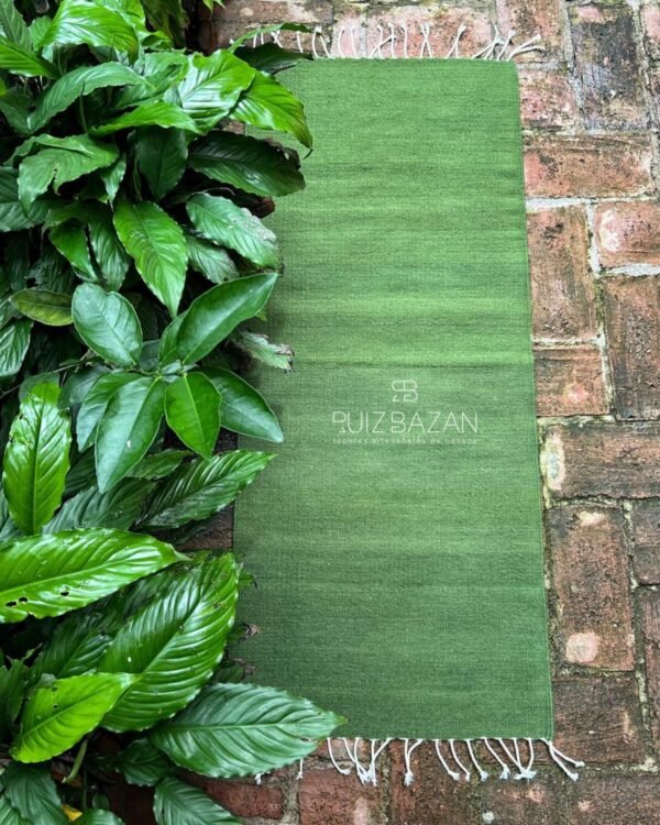 Tapete Ganso 120cms largo x 50cms ancho (3.93ft x 1.64ft)