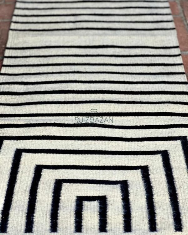 Tapete Cebra 150cm largo  x 40cm ancho (4.92ft x 1.31ft) - Imagen 3