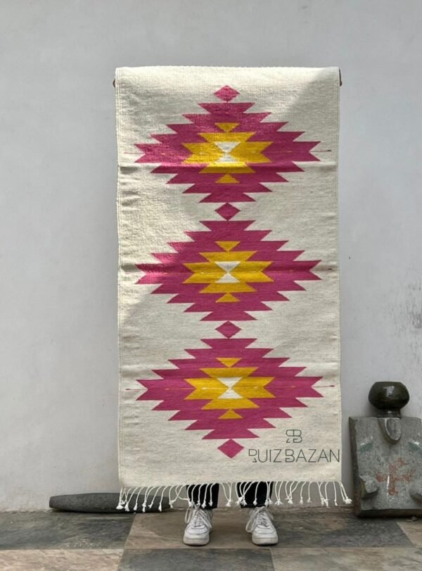Tapete diamante rosa  150cms largo x 80cms ancho (5ft x 2.6ft)