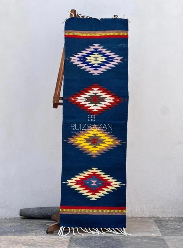 Tapete Colorido 125cms largo x 40cms ancho (49.21in x 15.74in)
