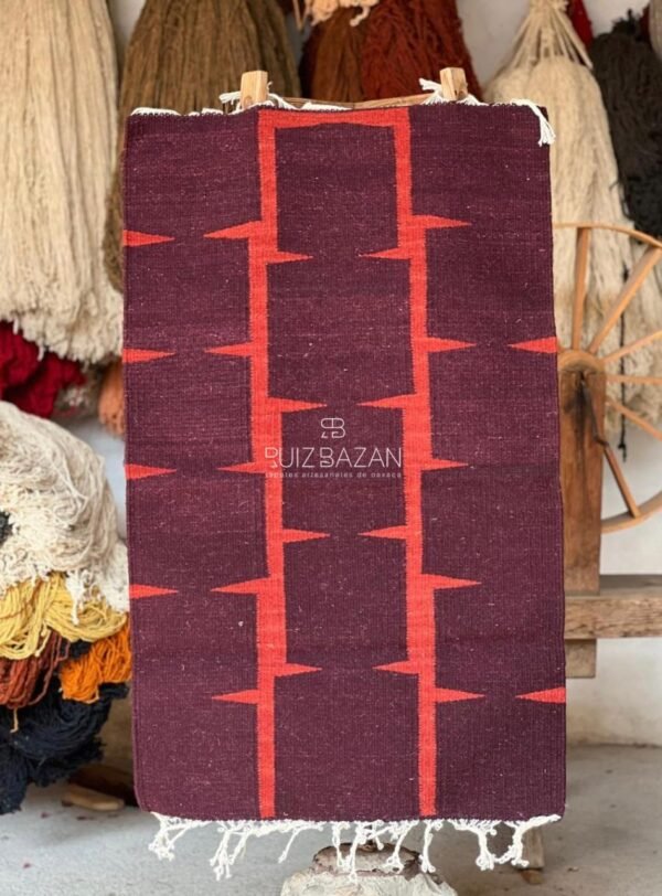 Tapete carmín 100cms largo x 60cms ancho (3.28ft x 1.96ft)