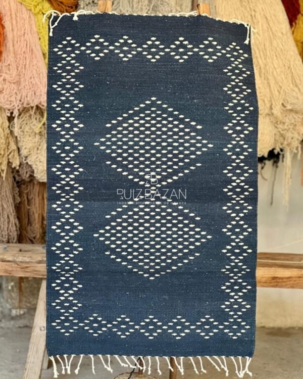 Tapete Orión  100cm largo x 60cm ancho (3.2ft x 1.96ft)